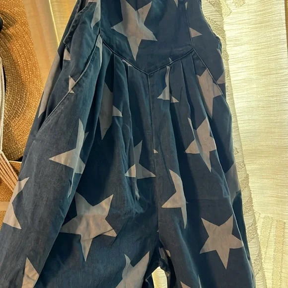 Blue Star-Patterned Overalls , July 4 - Picture 3 of 4